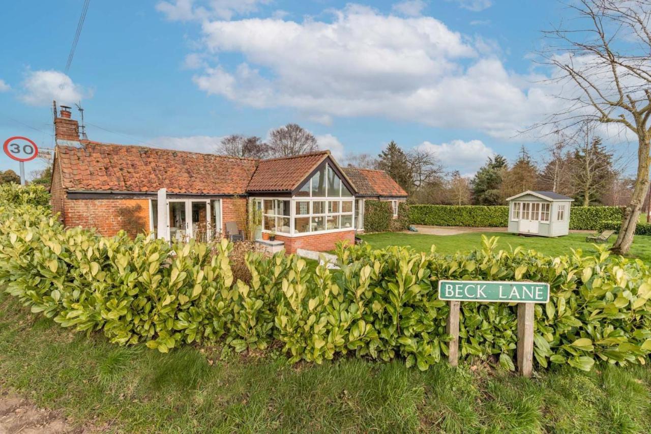 Host & Stay - Woodfalls Barn Burgh and Tuttington Exterior photo